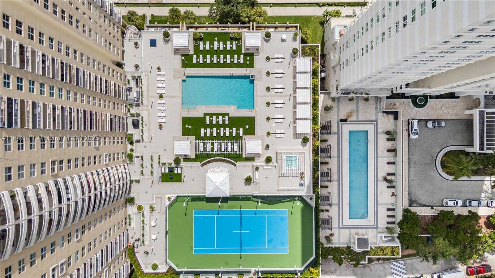 Small Image of 770 CLAUGHTON ISLAND DR #711, Miami Number 12