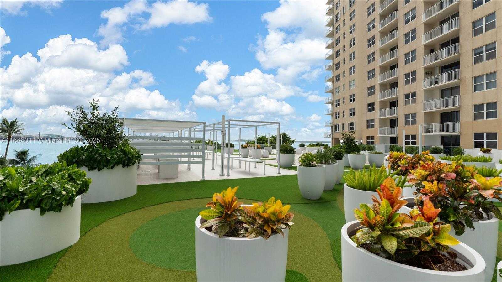 Small Image of 770 CLAUGHTON ISLAND DR #711, Miami Number 18