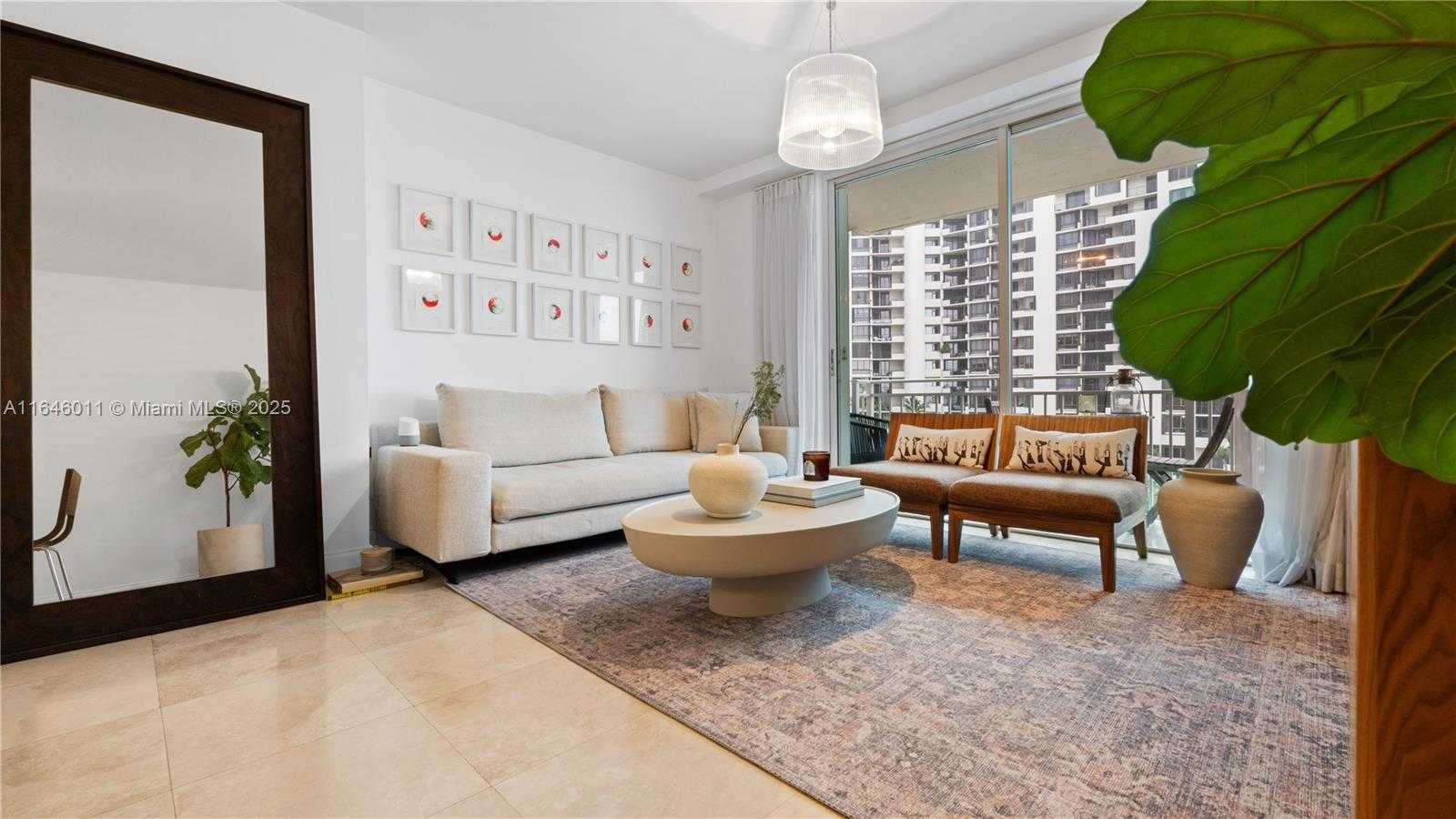 Small Image of 770 CLAUGHTON ISLAND DR #711, Miami Number 2