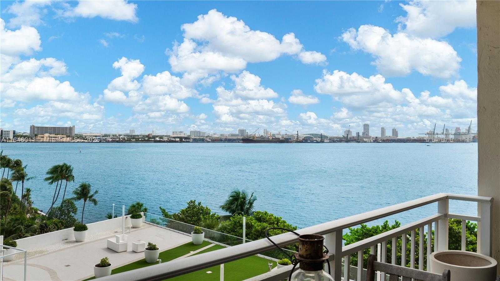 Small Image of 770 CLAUGHTON ISLAND DR #711, Miami Number 20