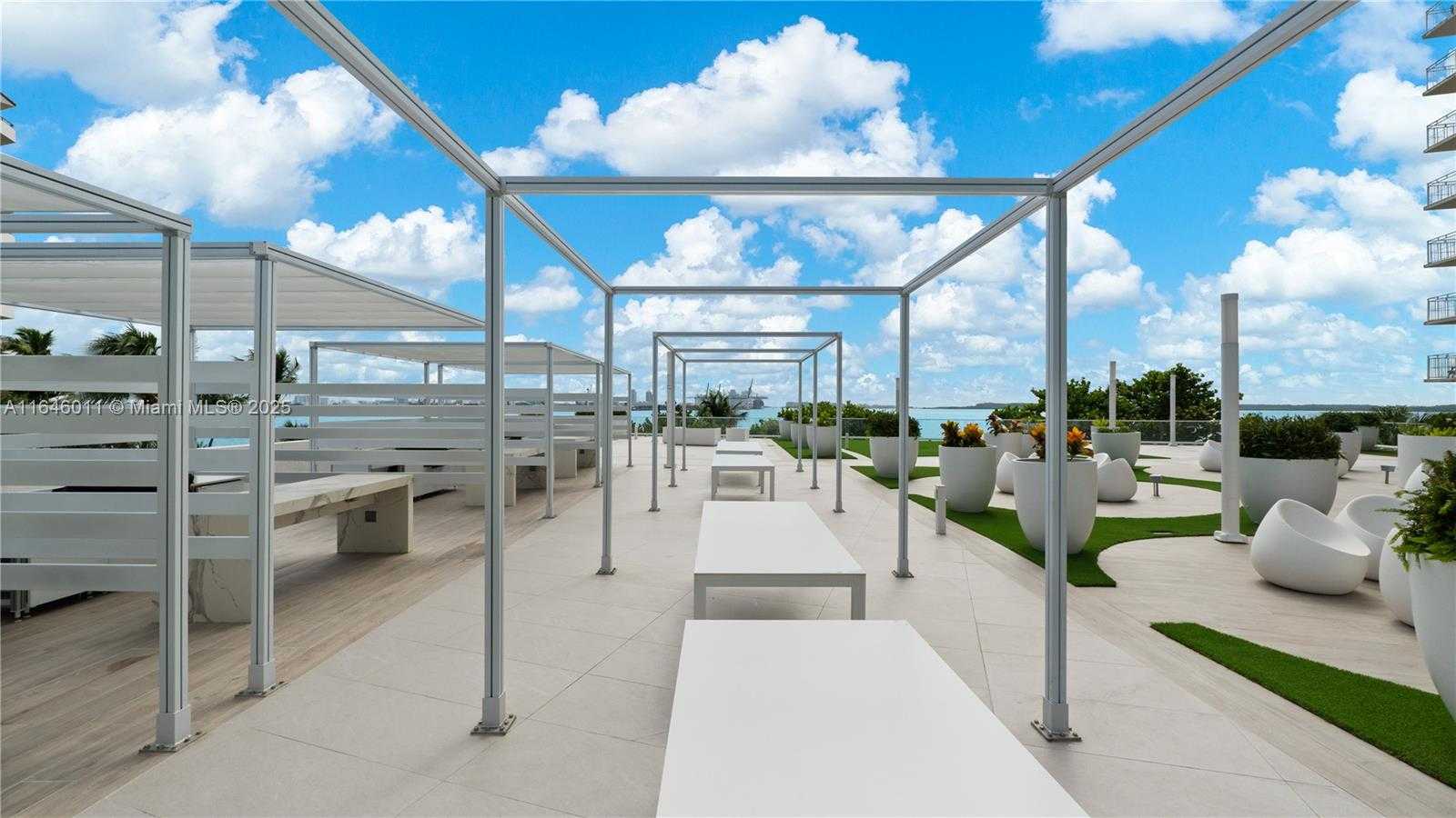 Small Image of 770 CLAUGHTON ISLAND DR #711, Miami Number 21