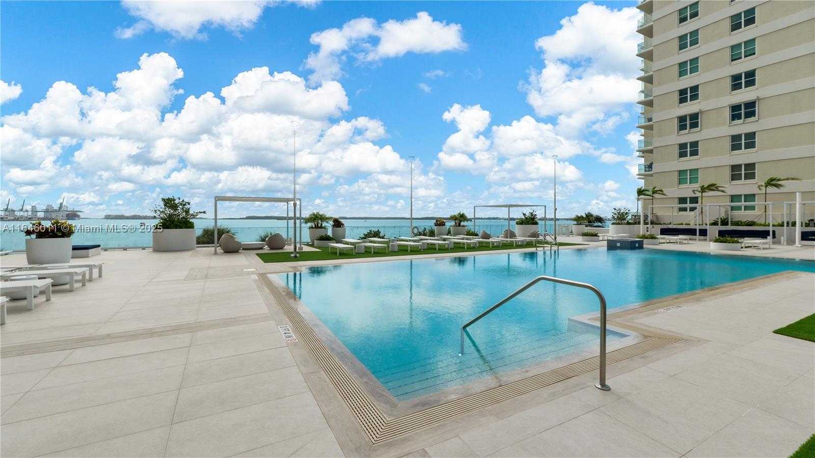 Small Image of 770 CLAUGHTON ISLAND DR #711, Miami Number 24