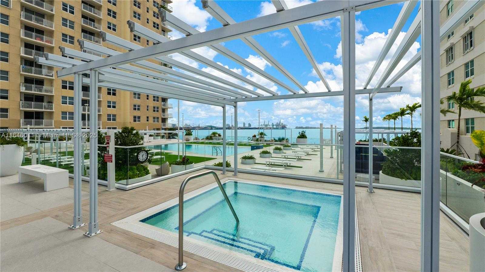 Small Image of 770 CLAUGHTON ISLAND DR #711, Miami Number 26