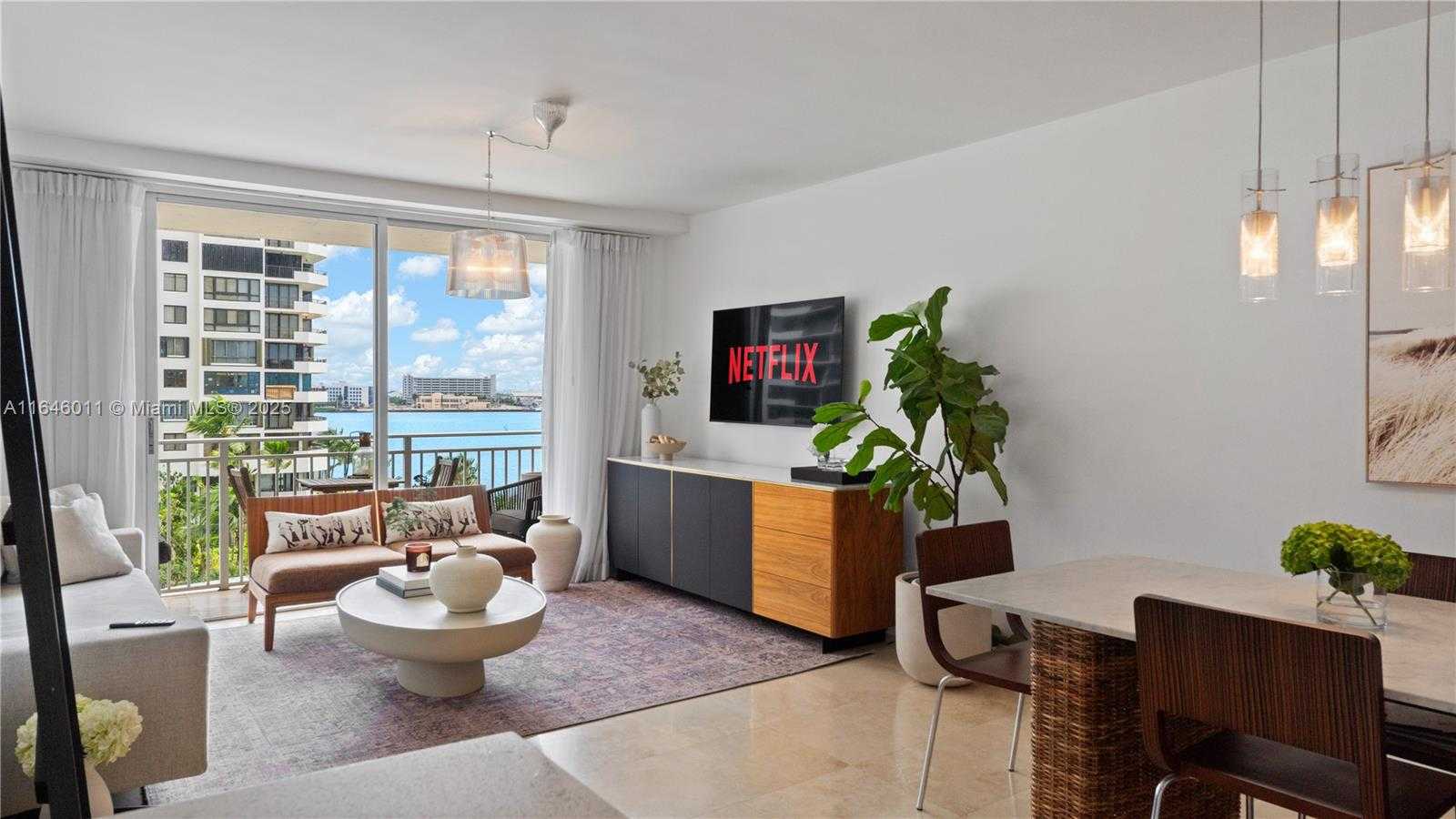 Small Image of 770 CLAUGHTON ISLAND DR #711, Miami Number 3