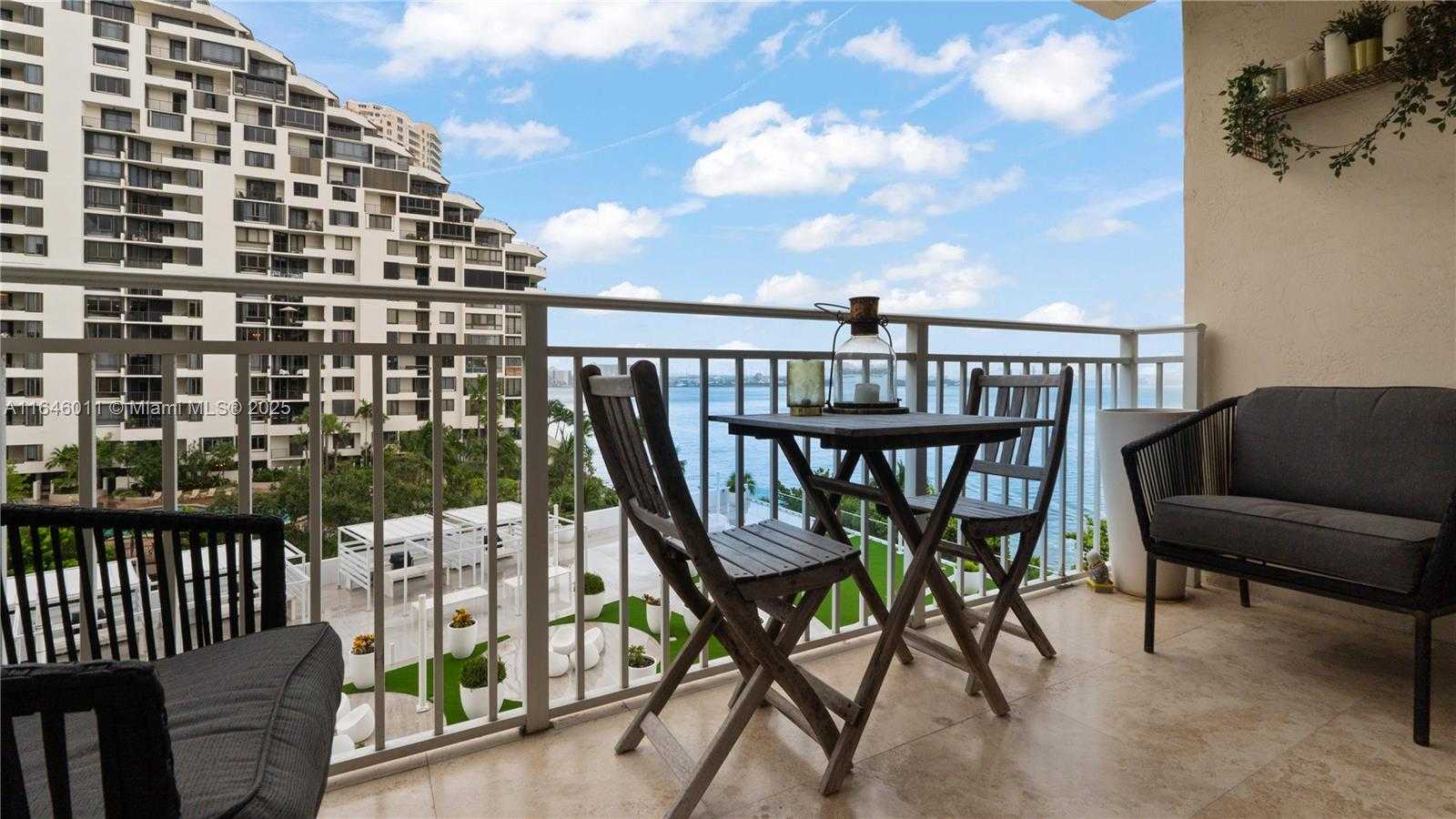 Small Image of 770 CLAUGHTON ISLAND DR #711, Miami Number 33