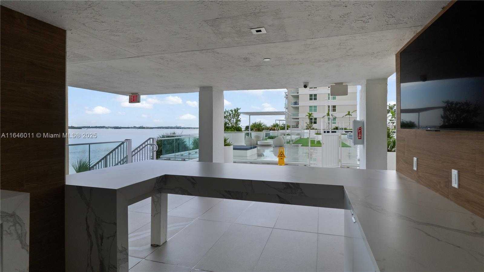 Small Image of 770 CLAUGHTON ISLAND DR #711, Miami Number 54