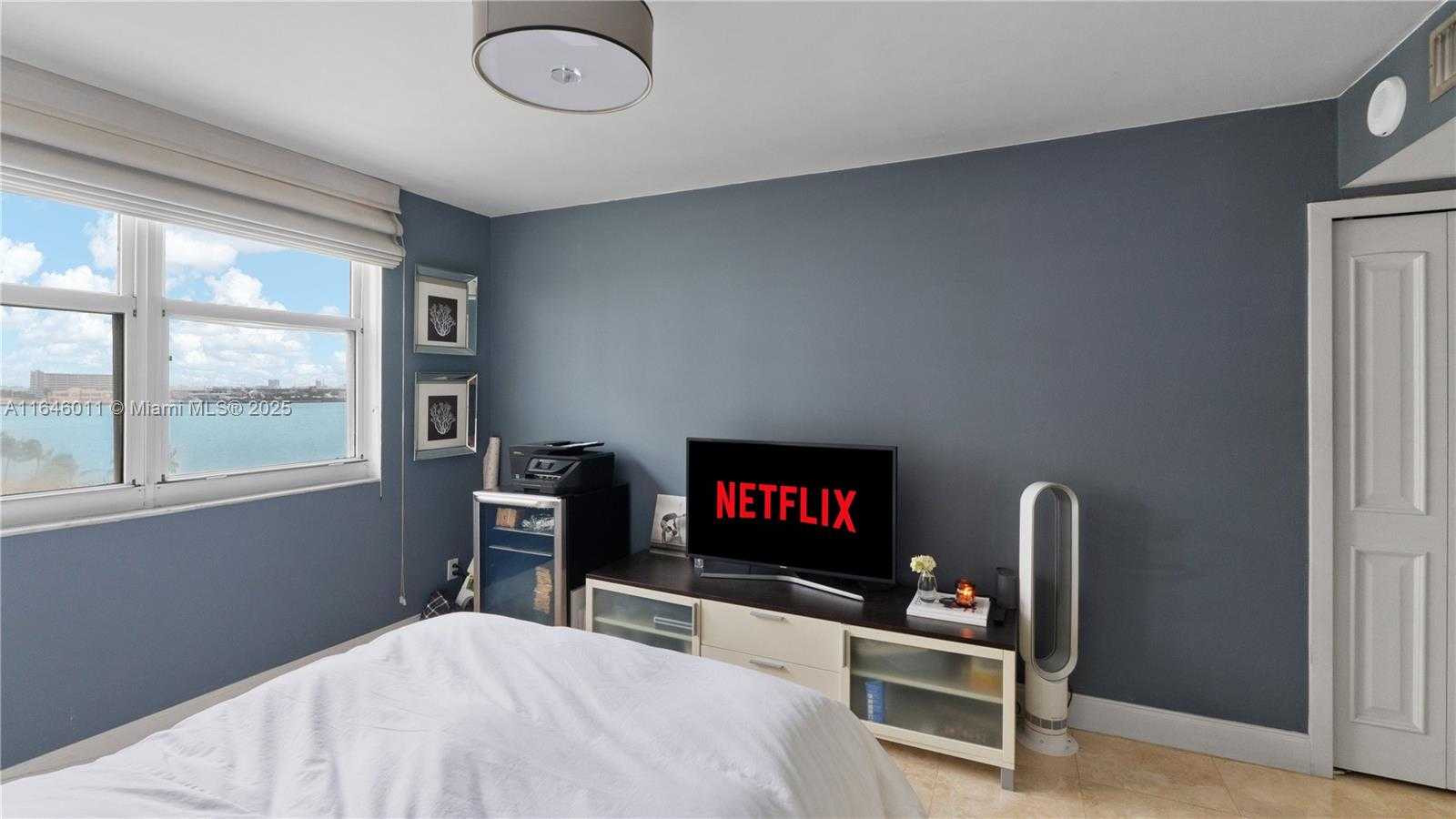 Small Image of 770 CLAUGHTON ISLAND DR #711, Miami Number 9