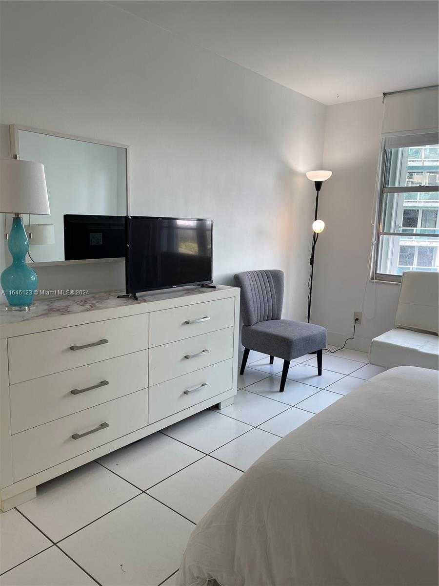 Small Image of 5151 COLLINS AVE #629, Miami Beach Number 12