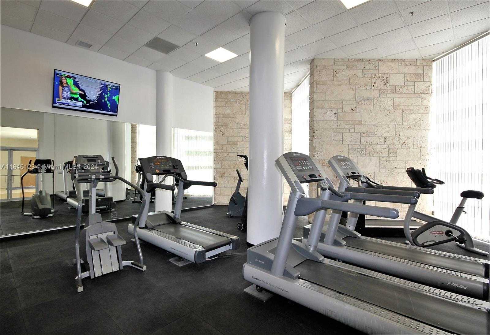 Small Image of 5151 COLLINS AVE #629, Miami Beach Number 58