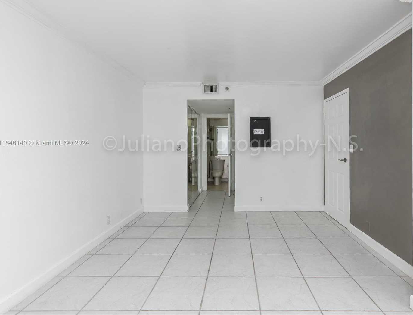 Small Image of 7601 EAST TREASURE DR #824, North Bay Village Number 16