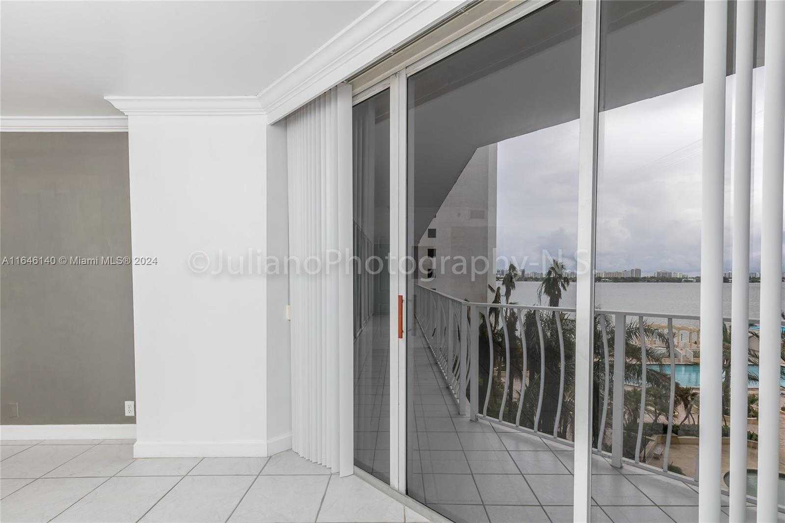 Small Image of 7601 EAST TREASURE DR #824, North Bay Village Number 17