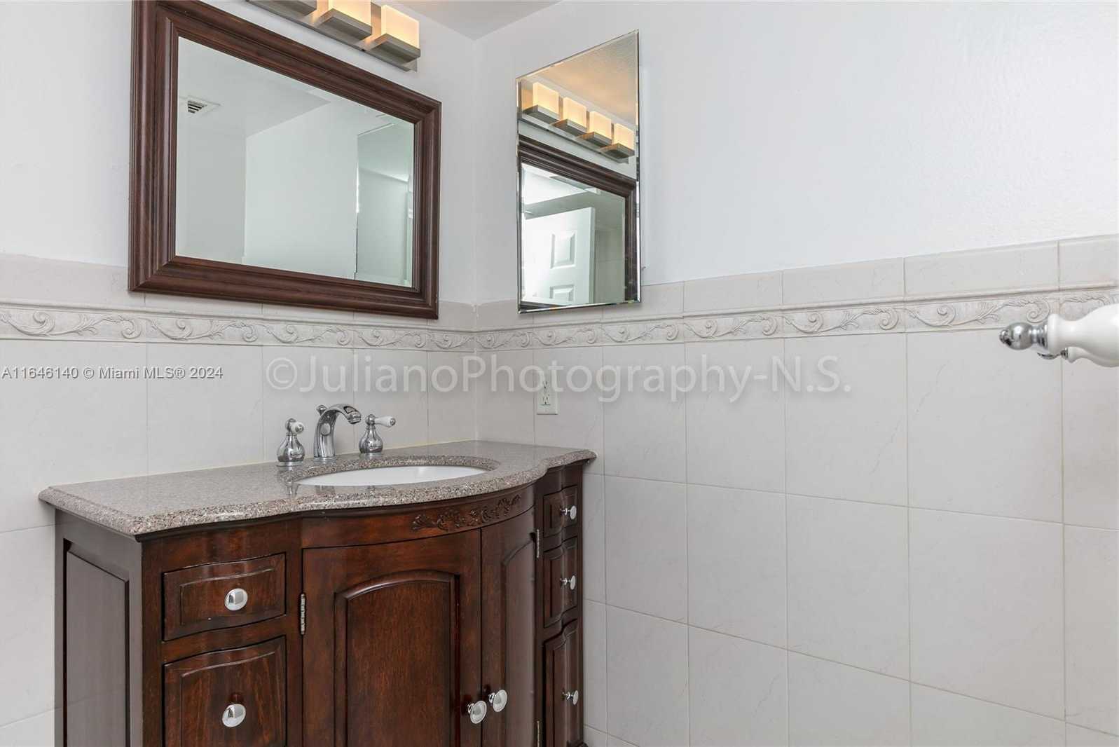 Small Image of 7601 EAST TREASURE DR #824, North Bay Village Number 36