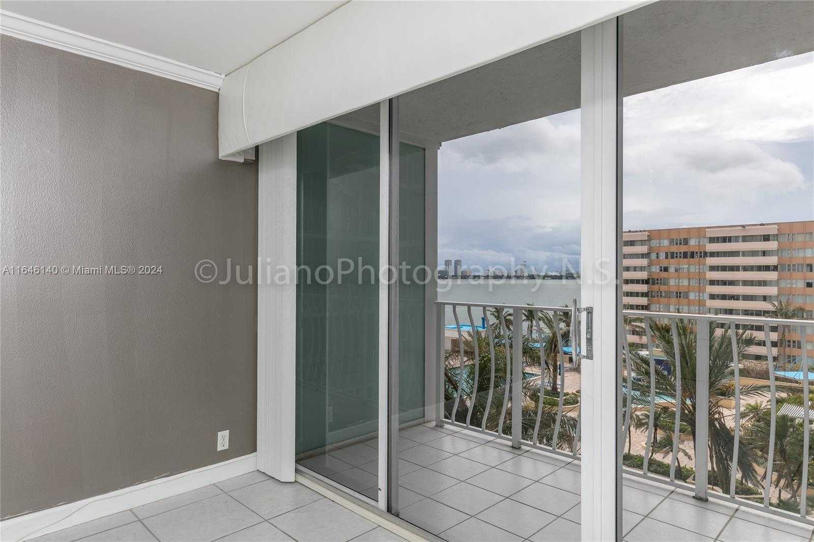 Small Image of 7601 EAST TREASURE DR #824, North Bay Village Number 39