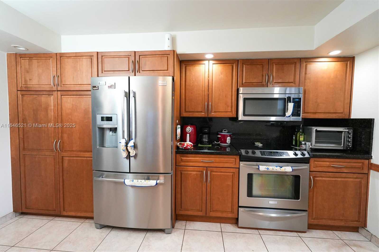Small Image of 16051 BLATT BLVD #401, Weston Number 14