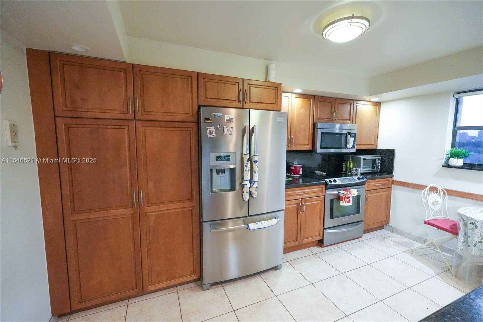 Small Image of 16051 BLATT BLVD #401, Weston Number 17
