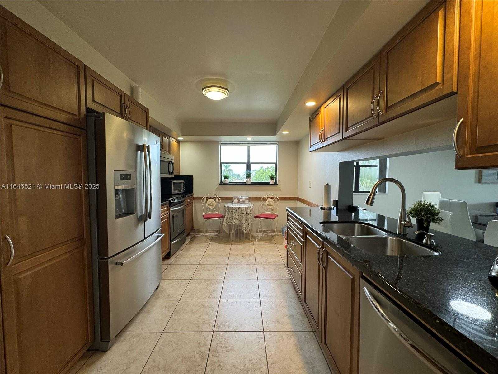 Small Image of 16051 BLATT BLVD #401, Weston Number 19