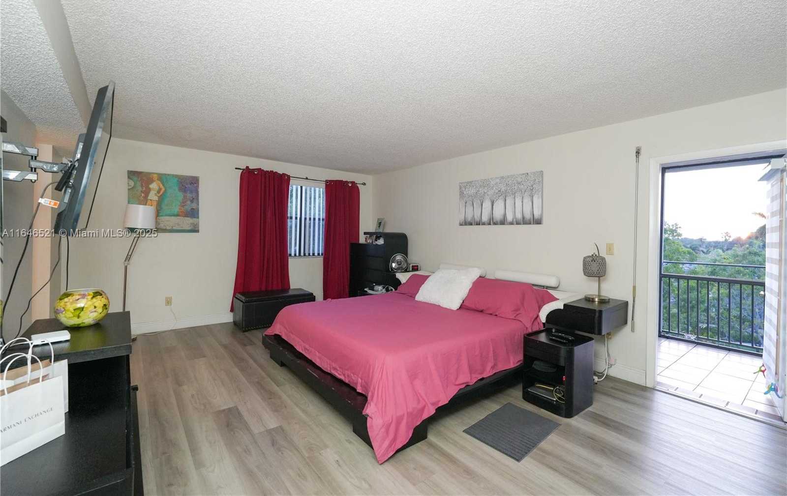 Small Image of 16051 BLATT BLVD #401, Weston Number 29