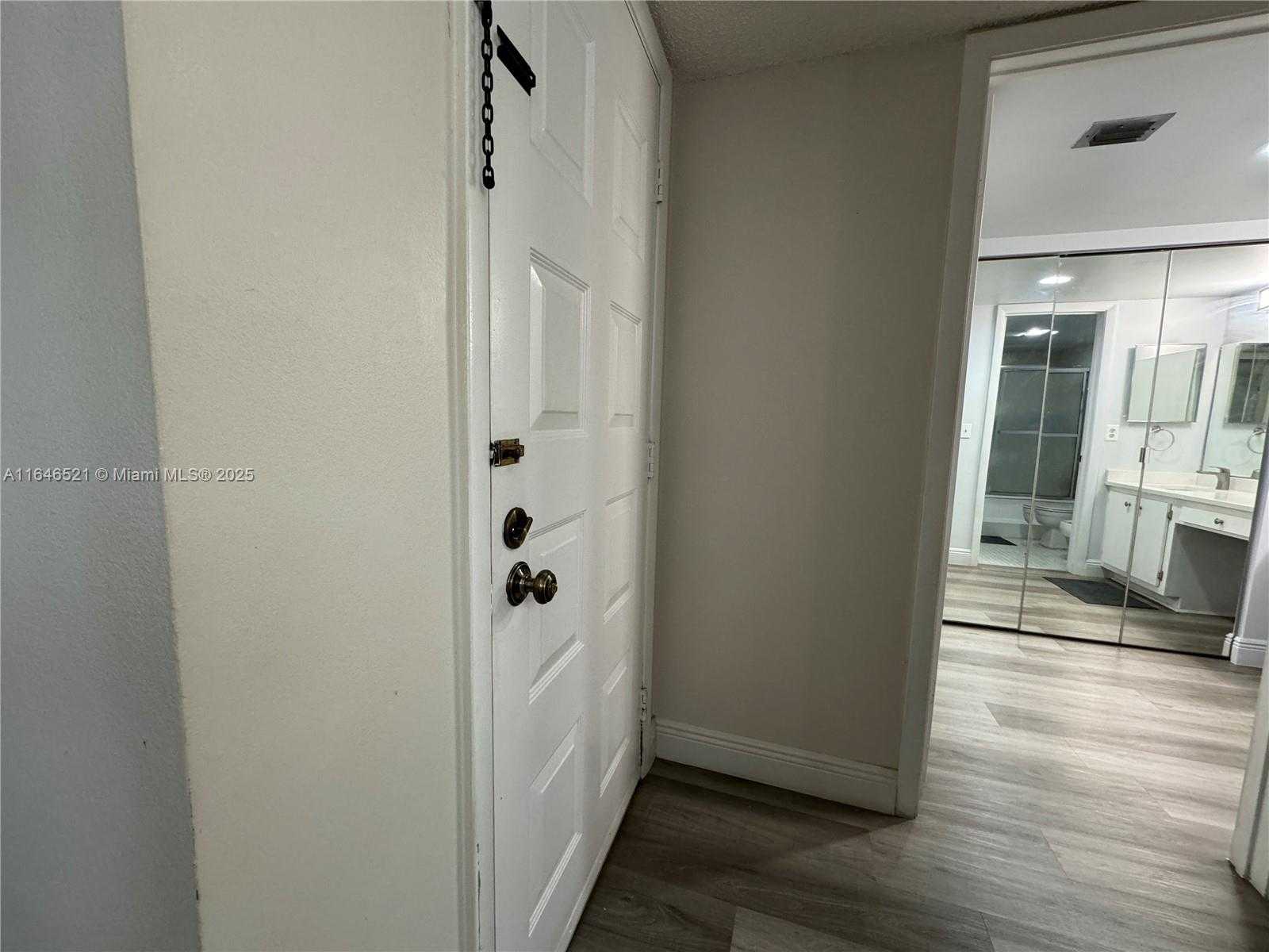 Small Image of 16051 BLATT BLVD #401, Weston Number 40