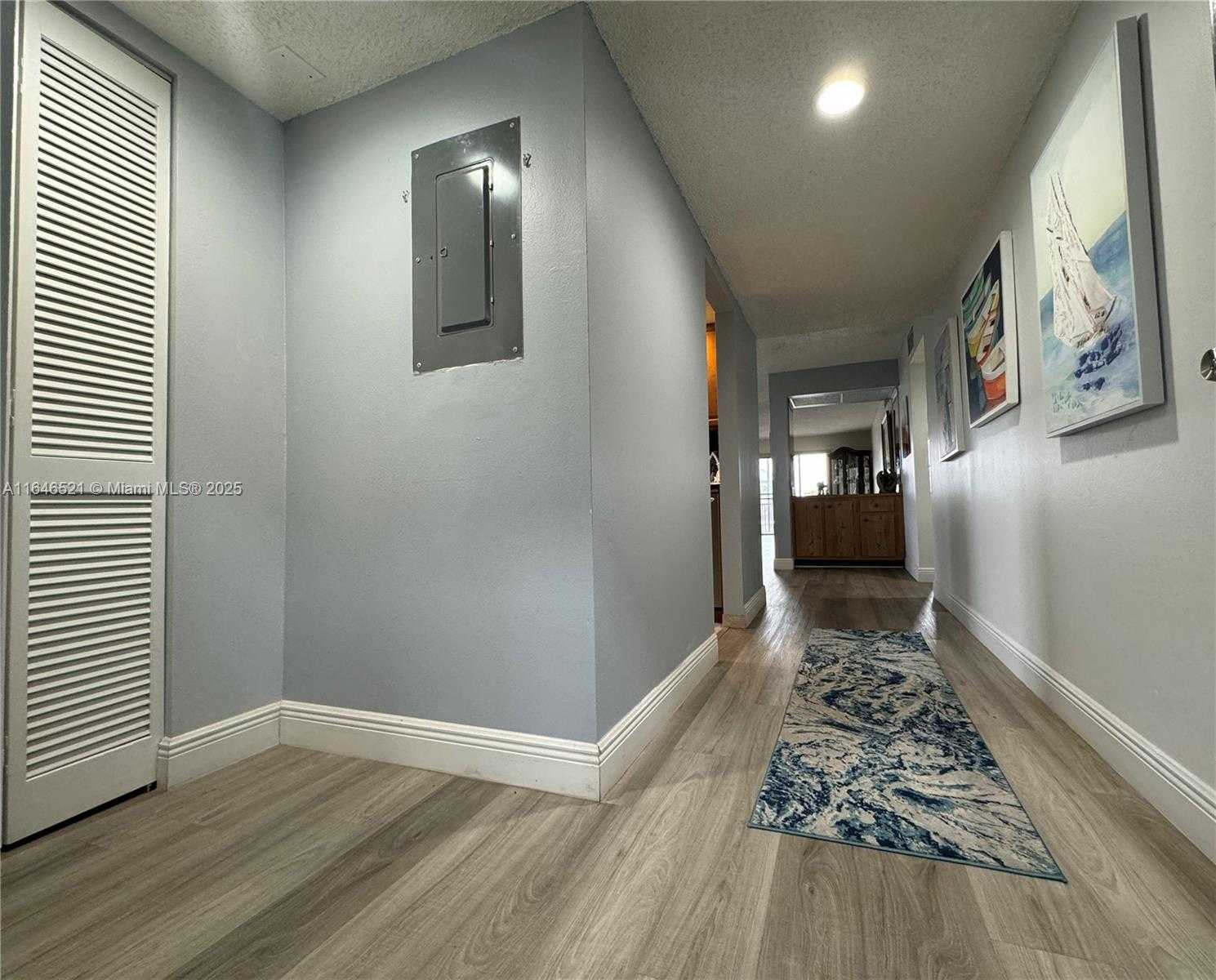 Small Image of 16051 BLATT BLVD #401, Weston Number 53