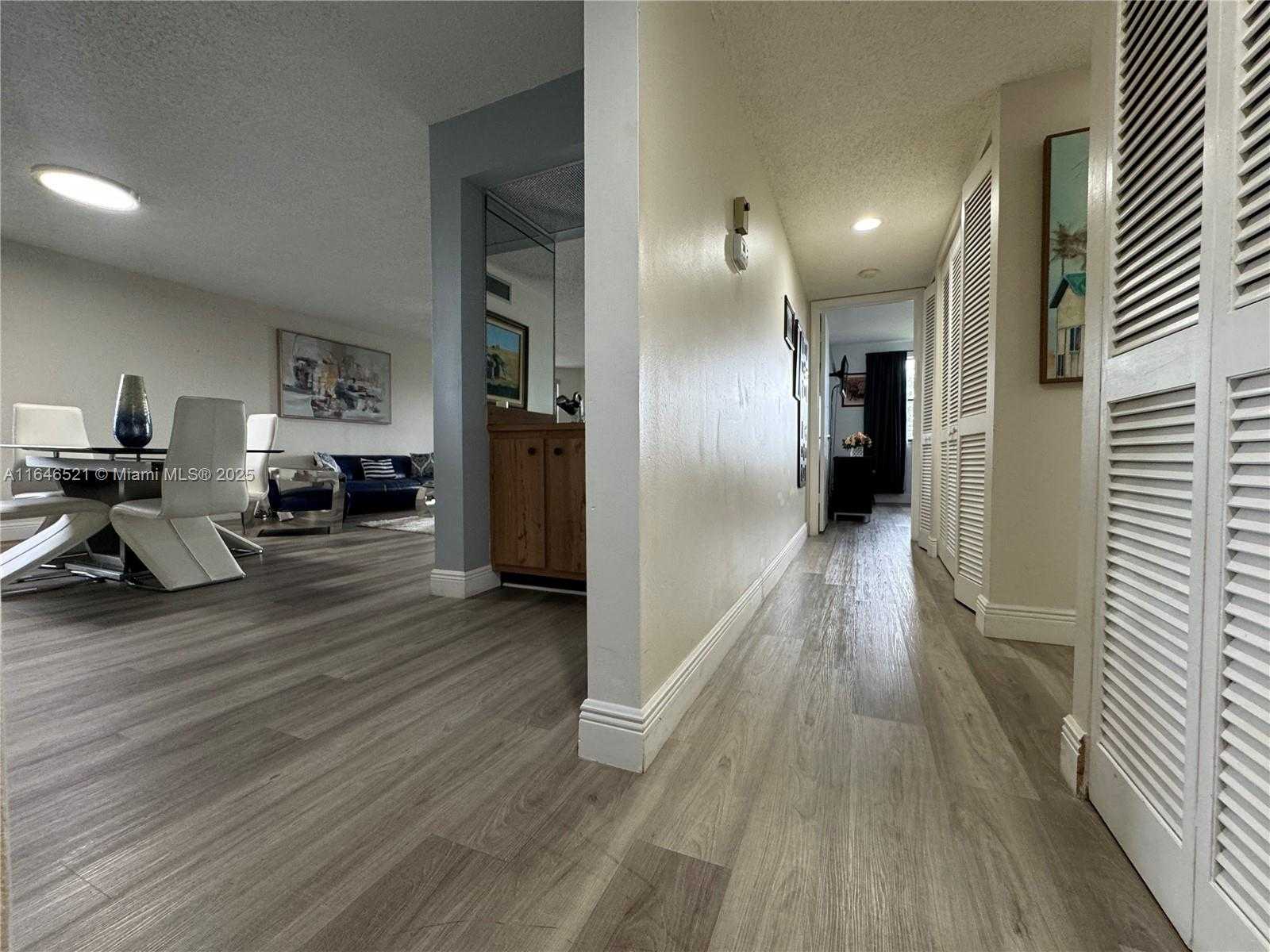 Small Image of 16051 BLATT BLVD #401, Weston Number 59
