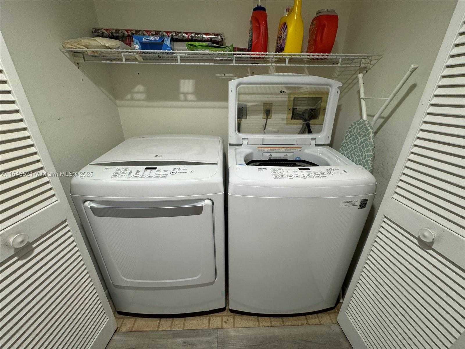 Small Image of 16051 BLATT BLVD #401, Weston Number 61