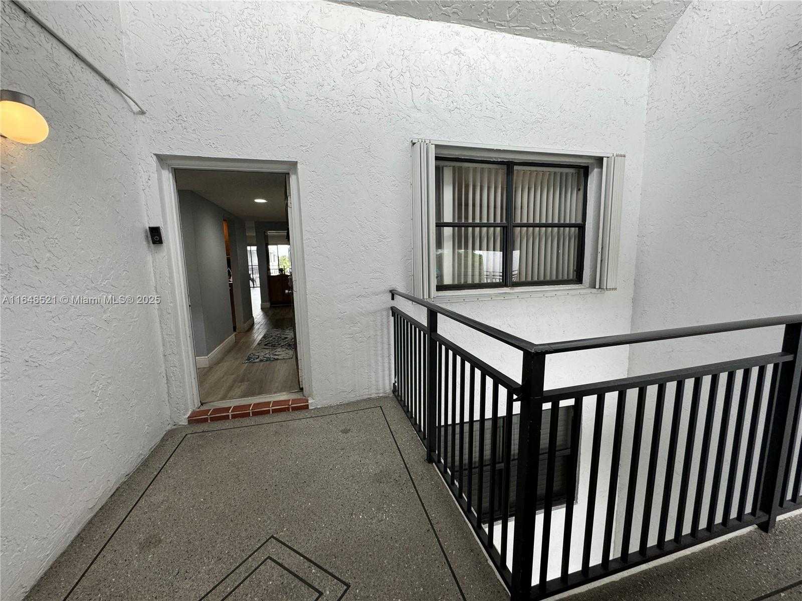 Small Image of 16051 BLATT BLVD #401, Weston Number 68
