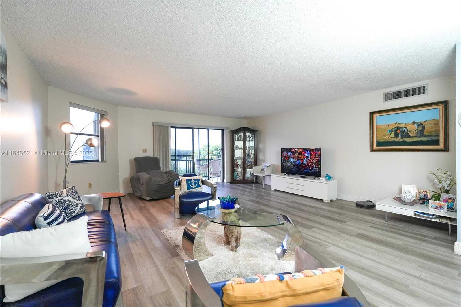 Small Image of 16051 BLATT BLVD #401, Weston Number 9