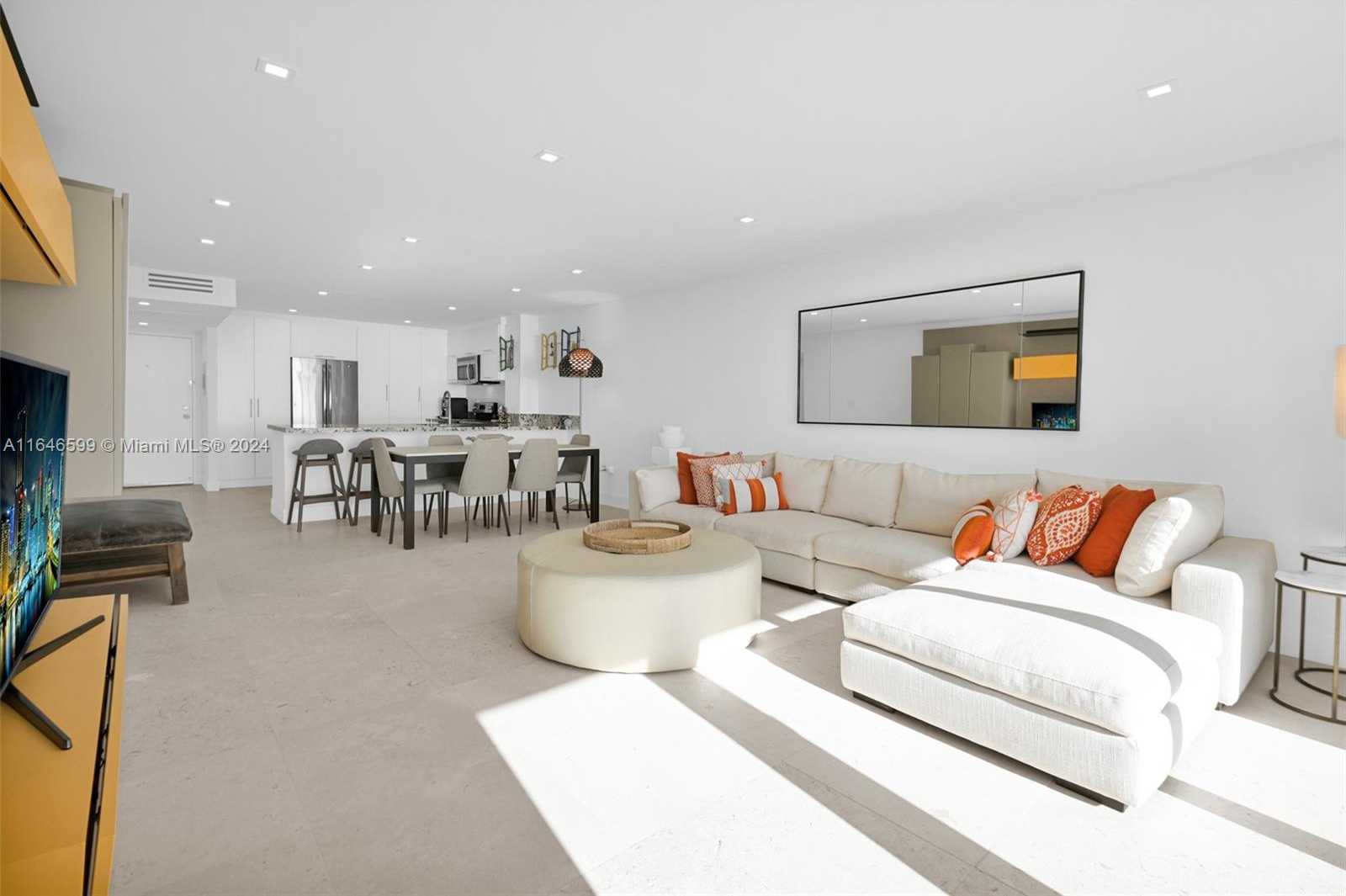 Small Image of 5555 COLLINS AVE #3N, Miami Beach Number 11