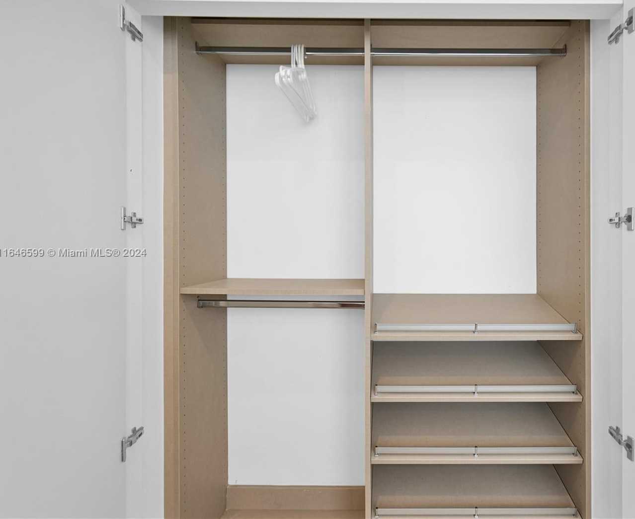 Small Image of 5555 COLLINS AVE #3N, Miami Beach Number 17