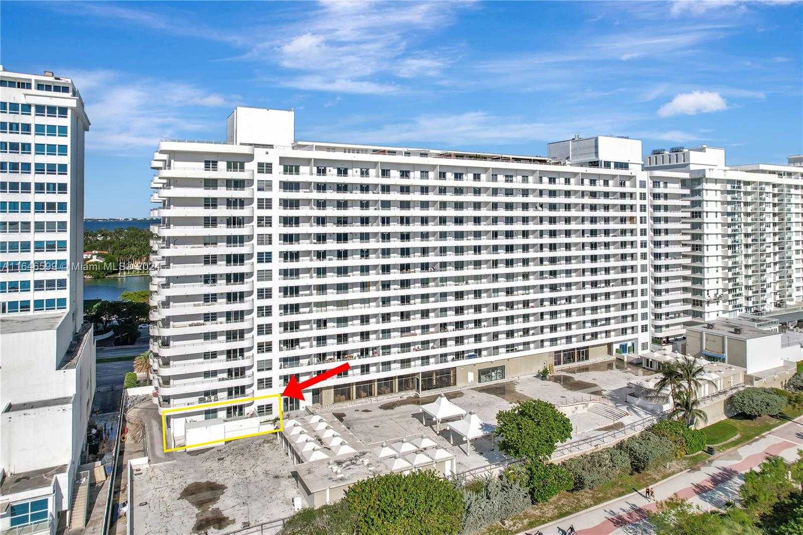Small Image of 5555 COLLINS AVE #3N, Miami Beach Number 30