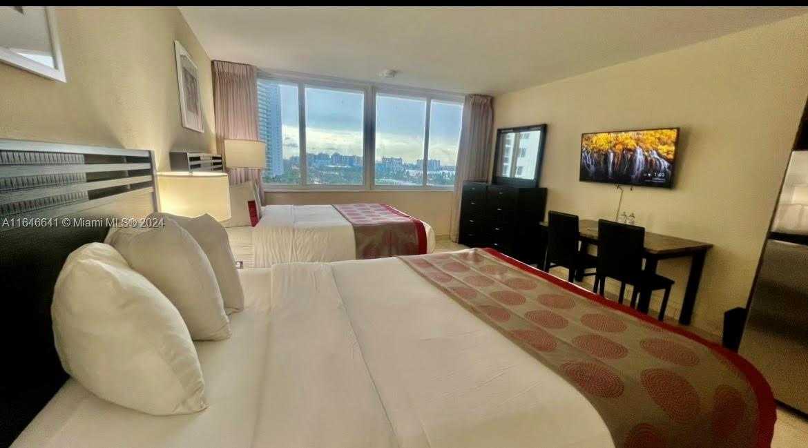 Small Image of 19201 COLLINS AVE #942, Sunny Isles Beach Number 4