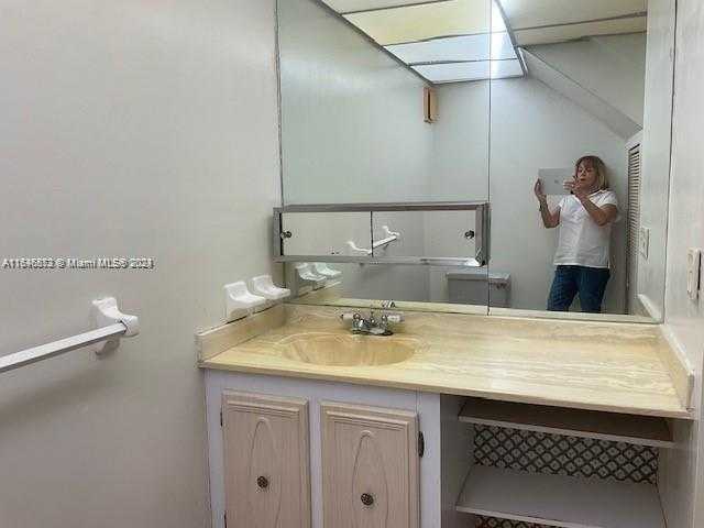 Small Image of 140 NORTH WEST 87TH AVE #G216, Miami Number 11