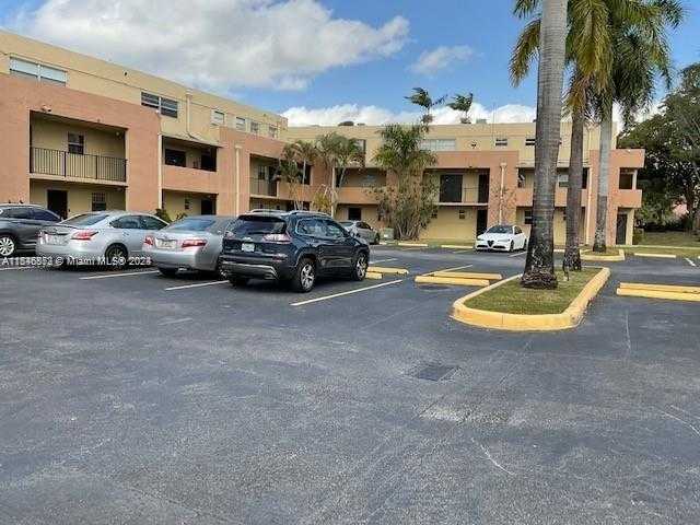 Small Image of 140 NORTH WEST 87TH AVE #G216, Miami Number 2