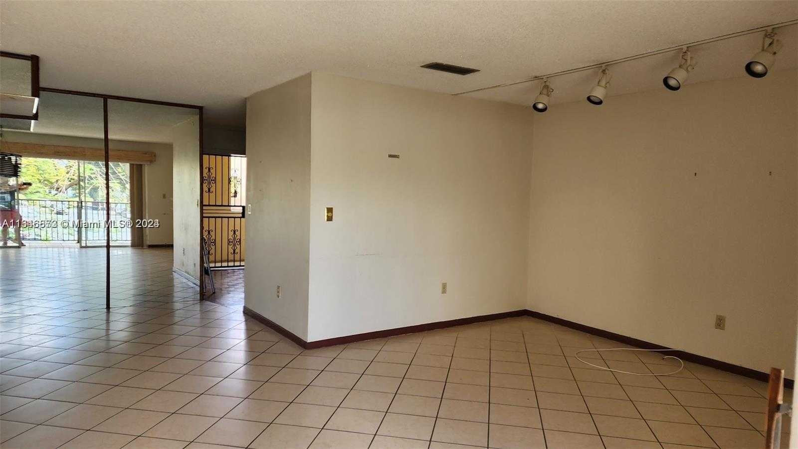 Small Image of 140 NORTH WEST 87TH AVE #G216, Miami Number 4