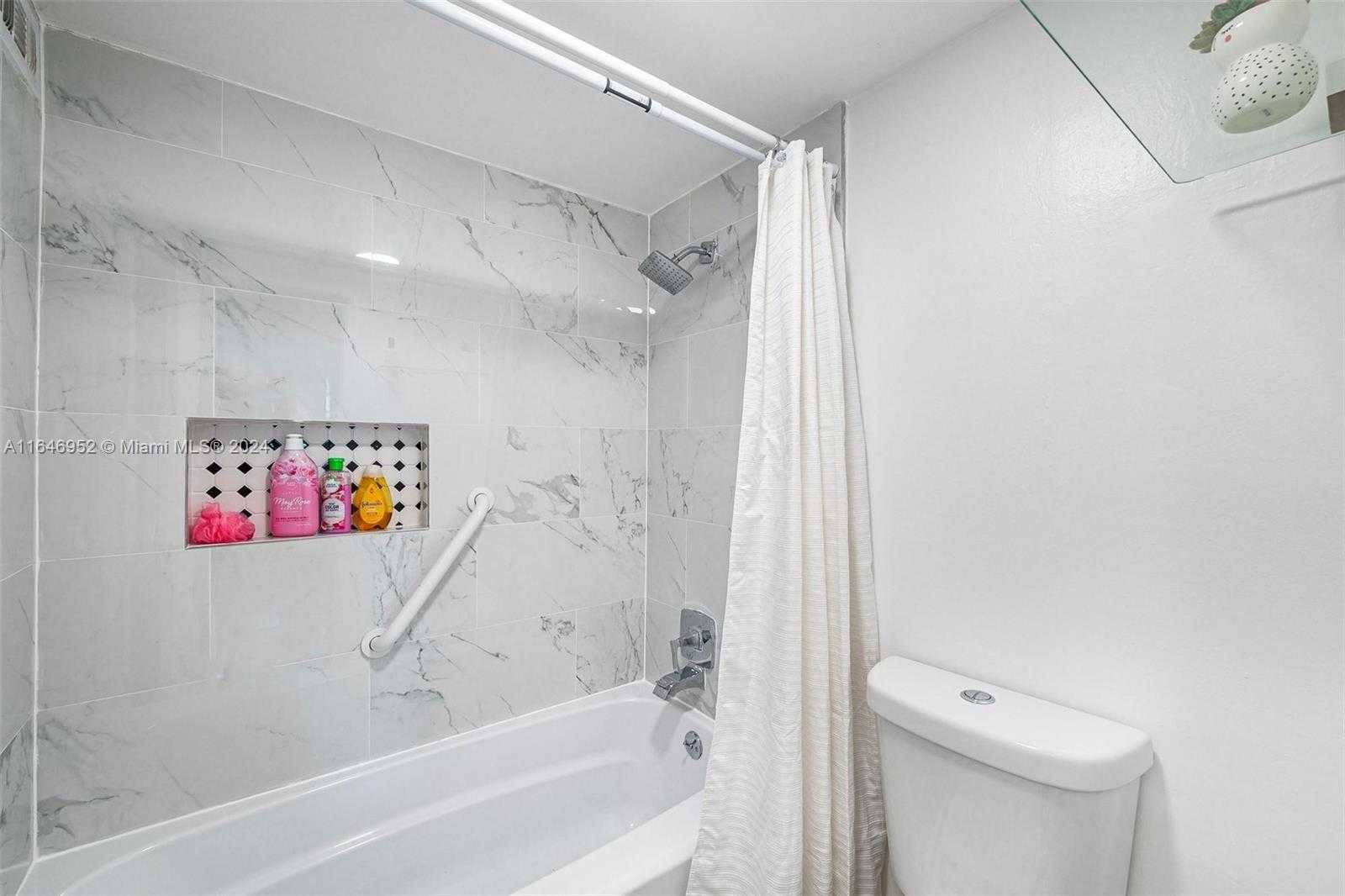 Small Image of 1351 NORTH EAST MIAMI GARDENS DR #505E, Miami Number 19