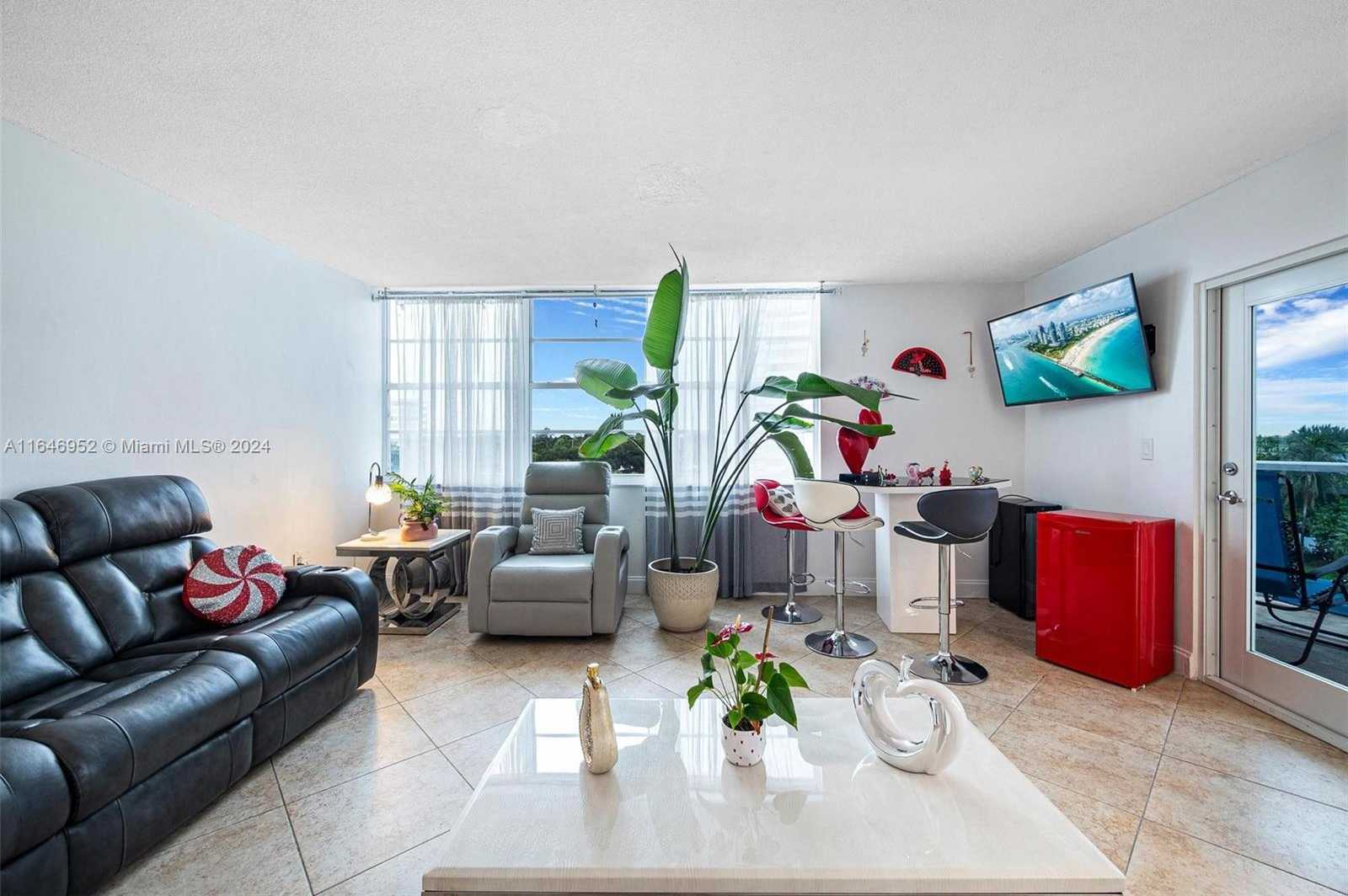 Small Image of 1351 NORTH EAST MIAMI GARDENS DR #505E, Miami Number 3