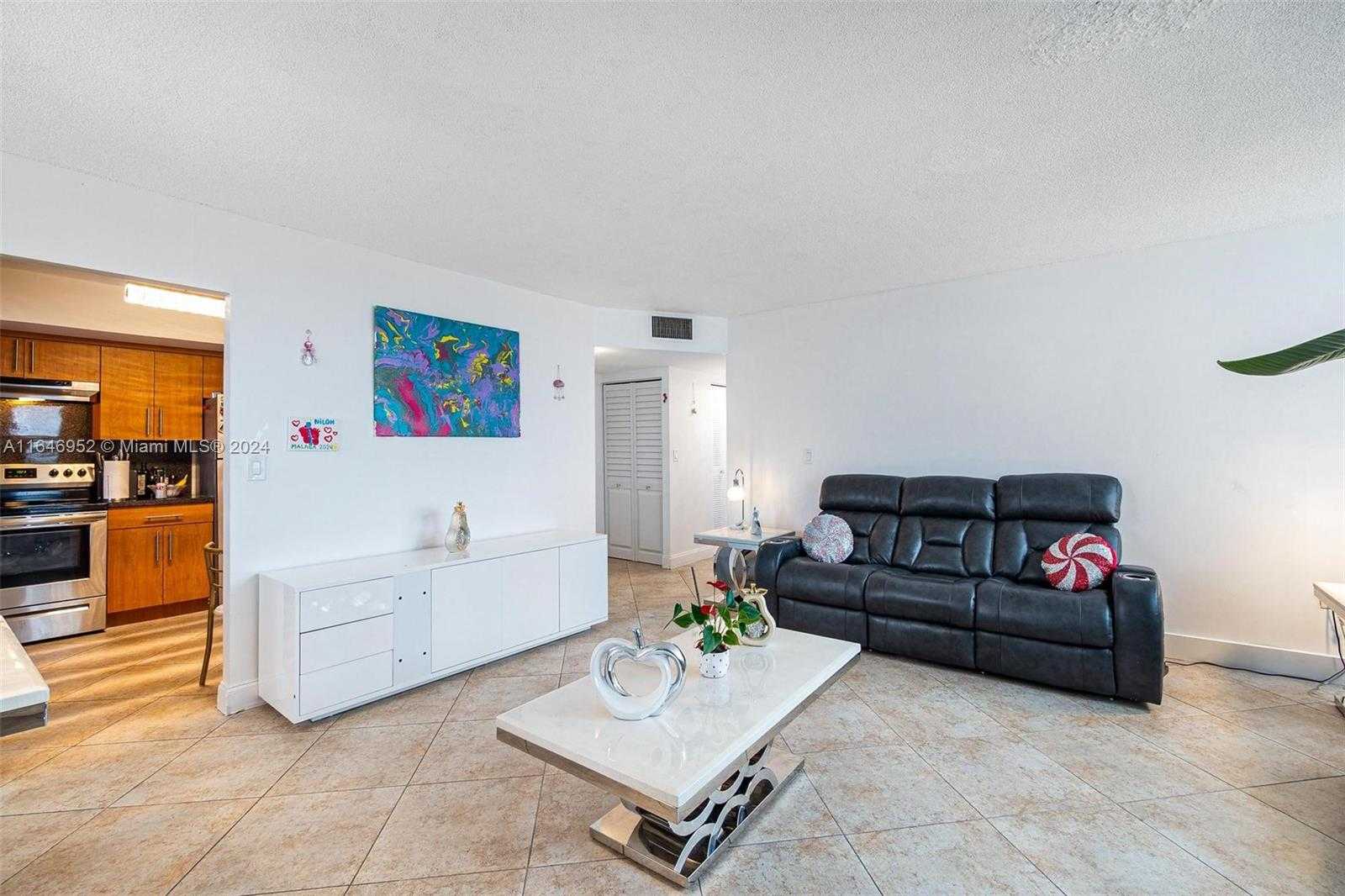 Small Image of 1351 NORTH EAST MIAMI GARDENS DR #505E, Miami Number 6