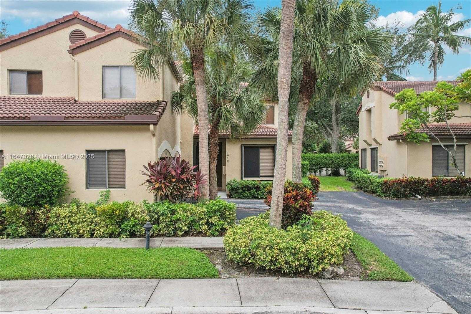 Small Image of 1010 NORTH WEST 105TH WAY #B-139, Plantation Number 27