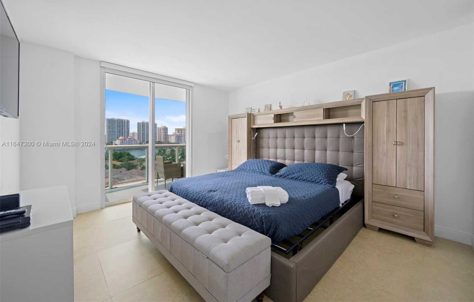 Small Image of 19370 COLLINS AVE #1026, Sunny Isles Beach Number 12