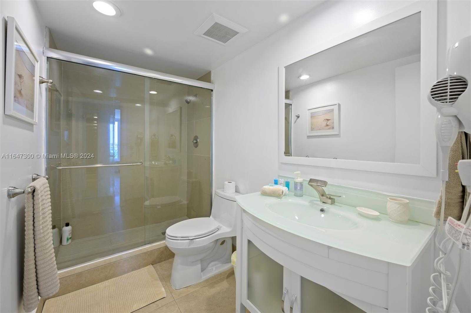 Small Image of 19370 COLLINS AVE #1026, Sunny Isles Beach Number 24
