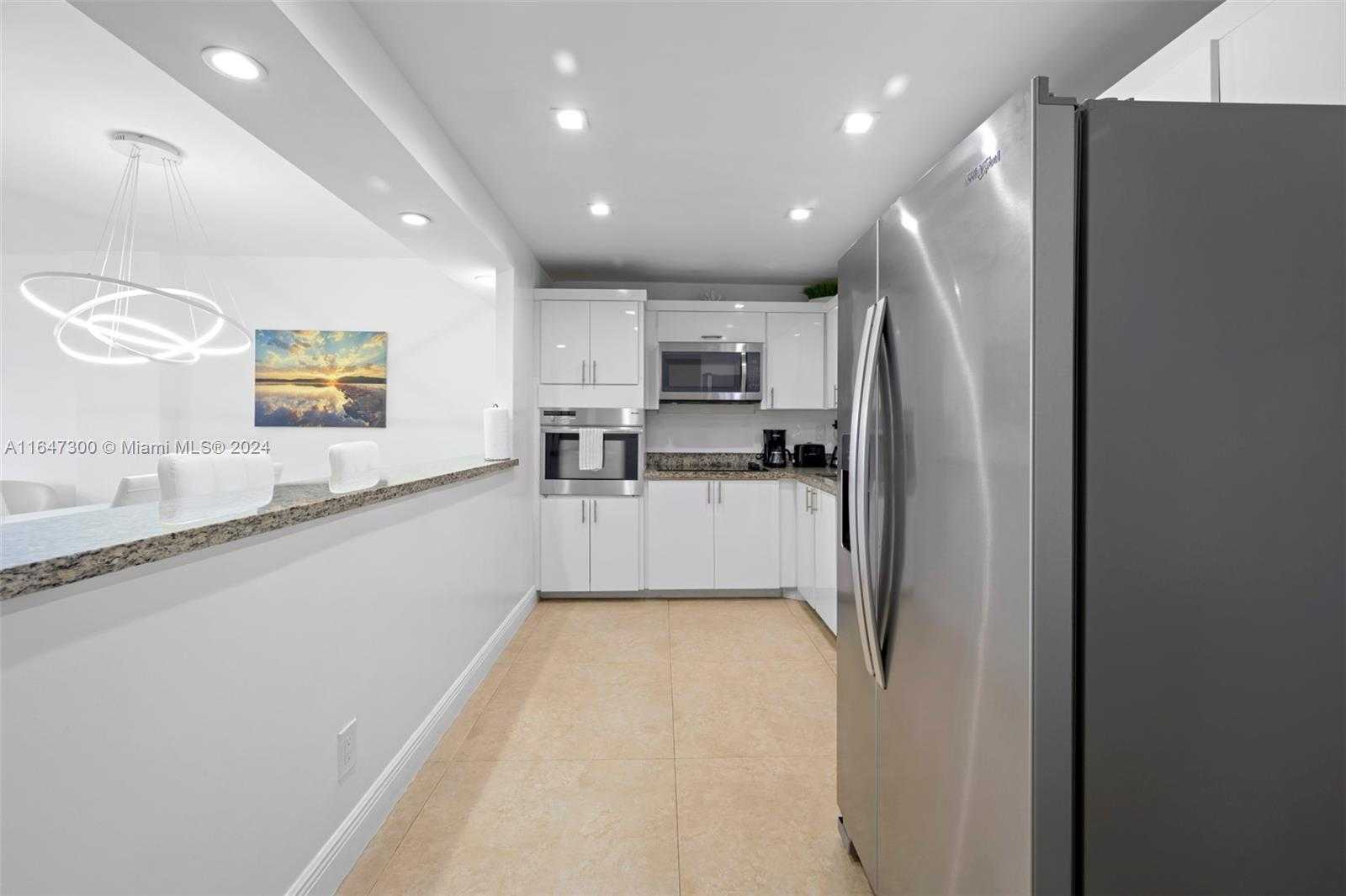 Small Image of 19370 COLLINS AVE #1026, Sunny Isles Beach Number 8