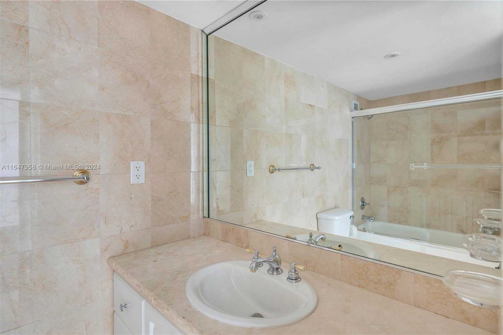 Small Image of 5151 COLLINS AVE #1627, Miami Beach Number 24