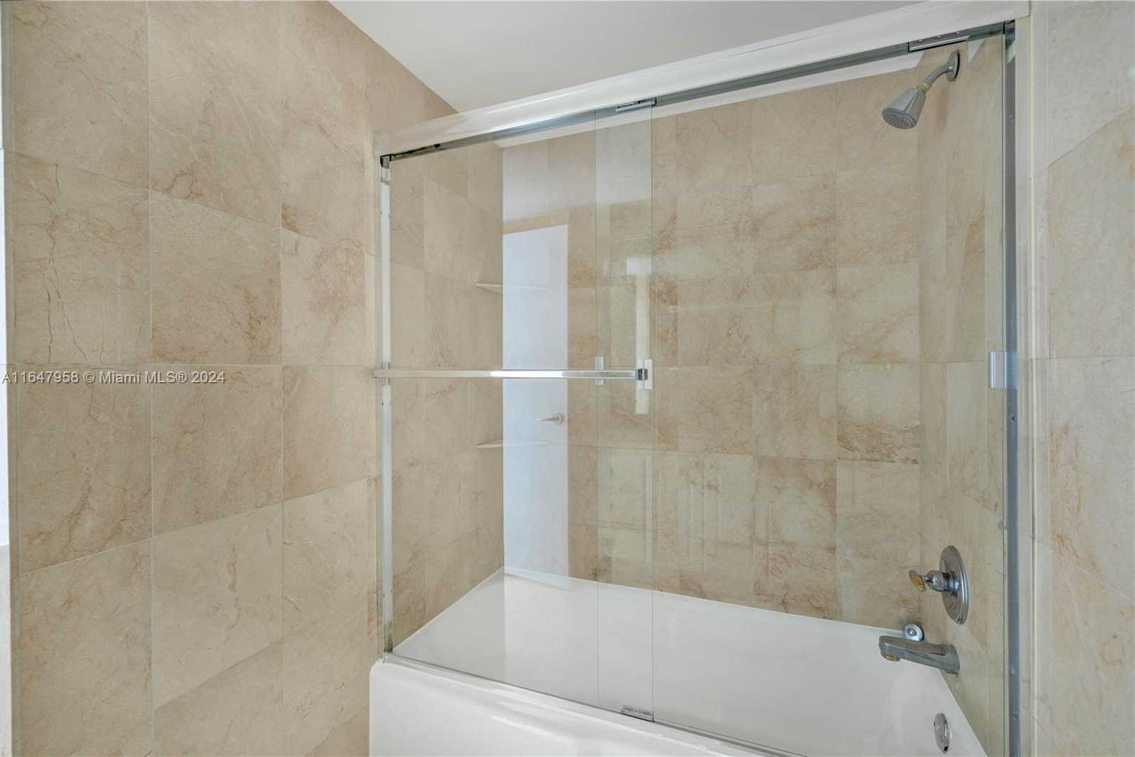 Small Image of 5151 COLLINS AVE #1627, Miami Beach Number 25
