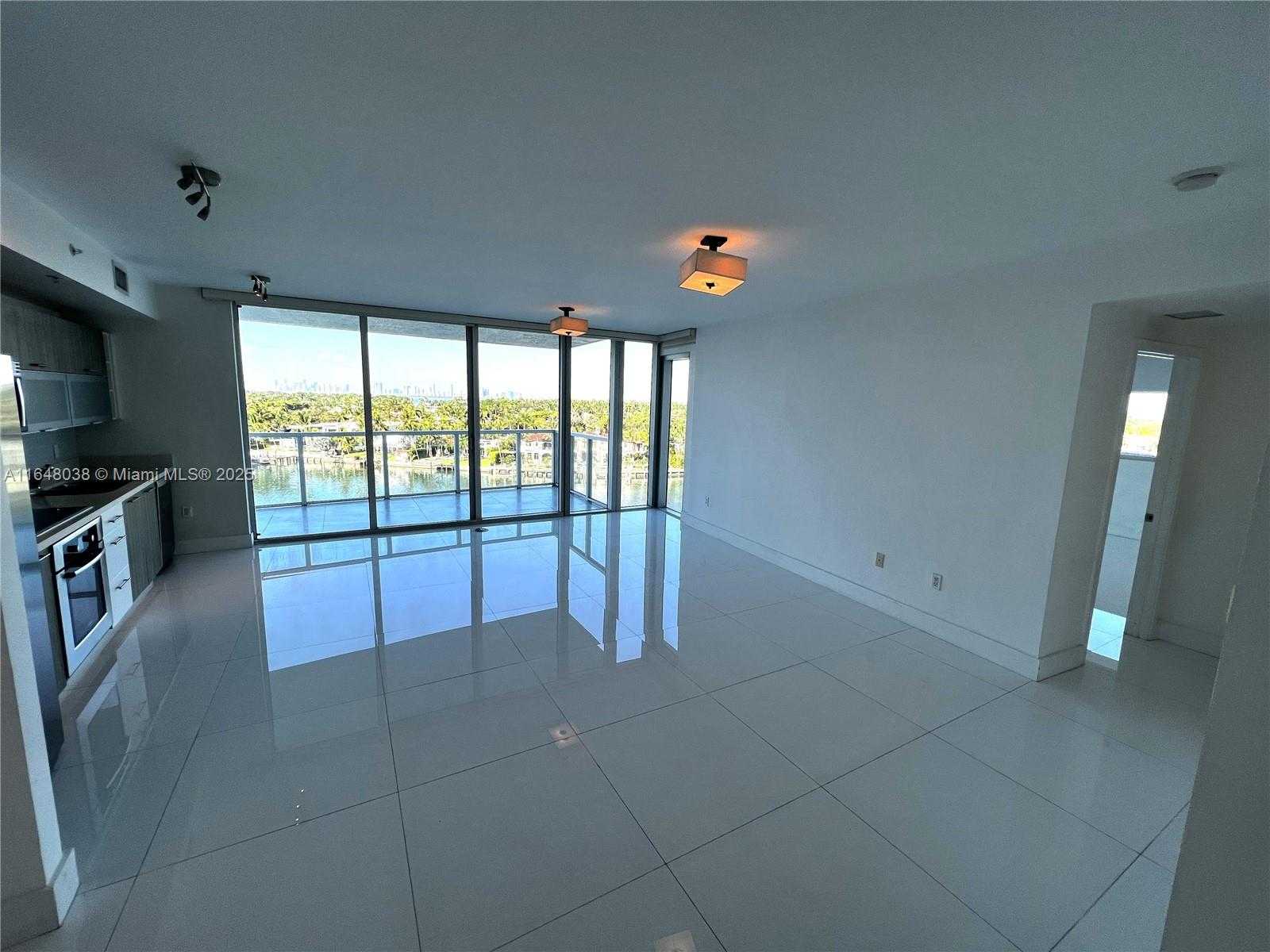 Small Image of 6700 INDIAN CREEK DR #807, Miami Beach Number 16