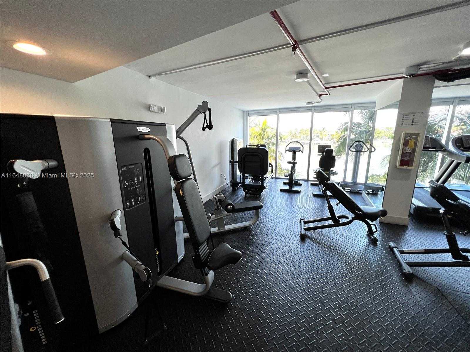 Small Image of 6700 INDIAN CREEK DR #807, Miami Beach Number 24