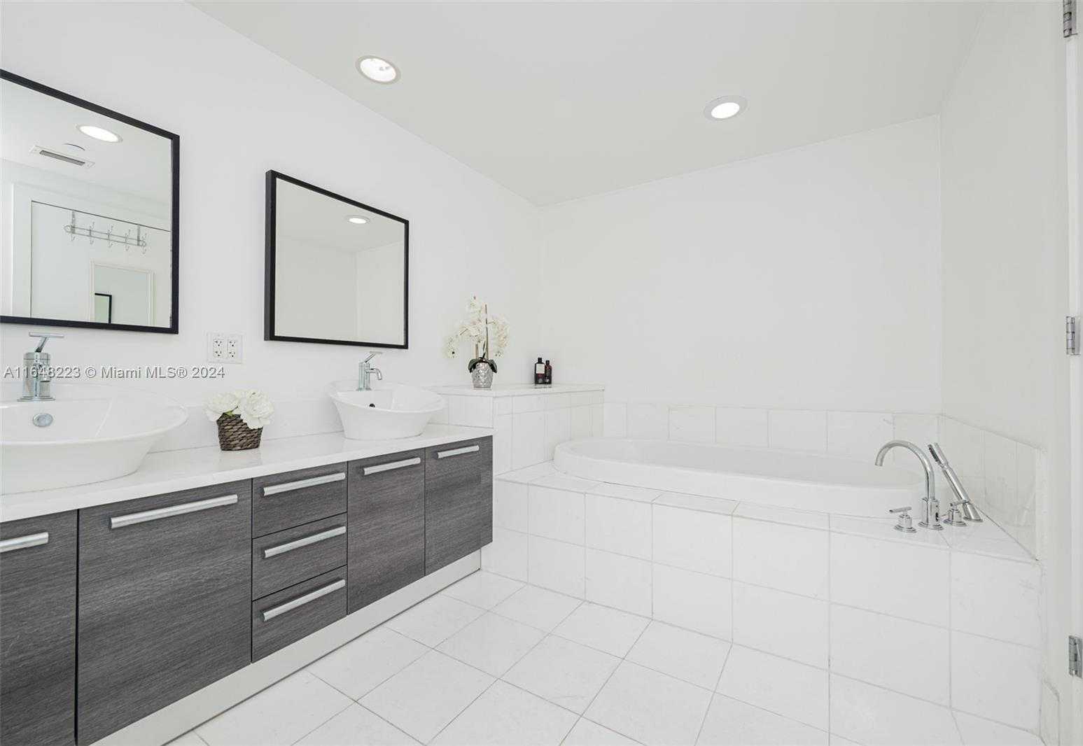 Small Image of 2950 NORTH EAST 188TH ST #139, Aventura Number 26