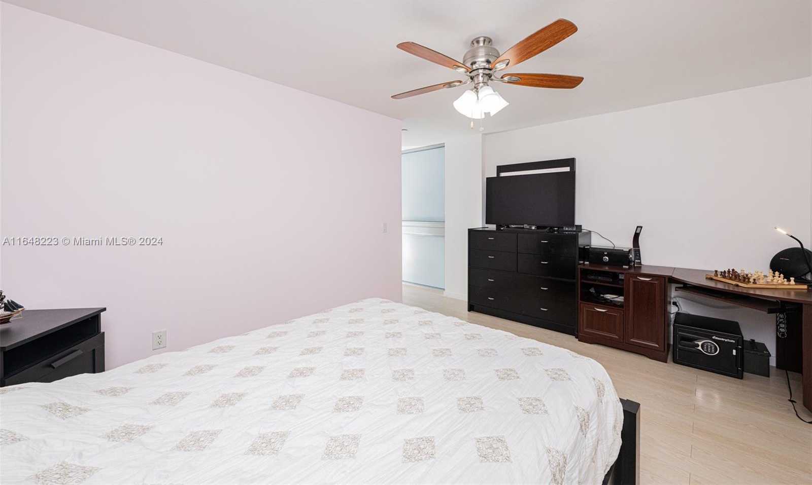 Small Image of 2950 NORTH EAST 188TH ST #139, Aventura Number 30