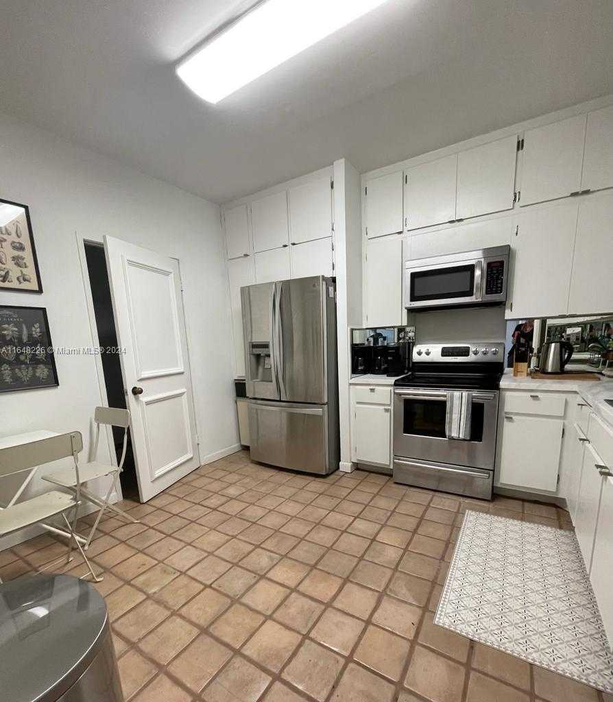 Small Image of 151 CRANDON BLVD #822, Key Biscayne Number 10