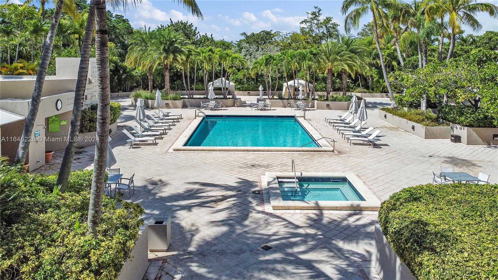 Small Image of 151 CRANDON BLVD #822, Key Biscayne Number 4