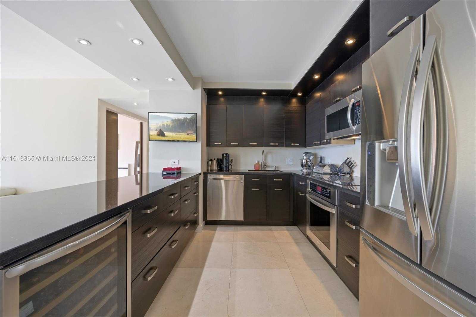 Small Image of 2801 NORTH EAST 183RD ST #1506W, Aventura Number 12